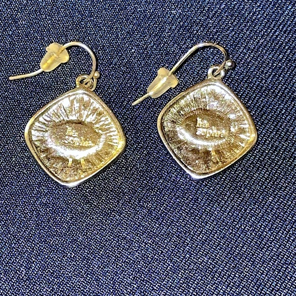 Beautiful Lia Sophia wire-back earrings. Diamond shaped, Black/Silver tone. - Picture 3 of 6